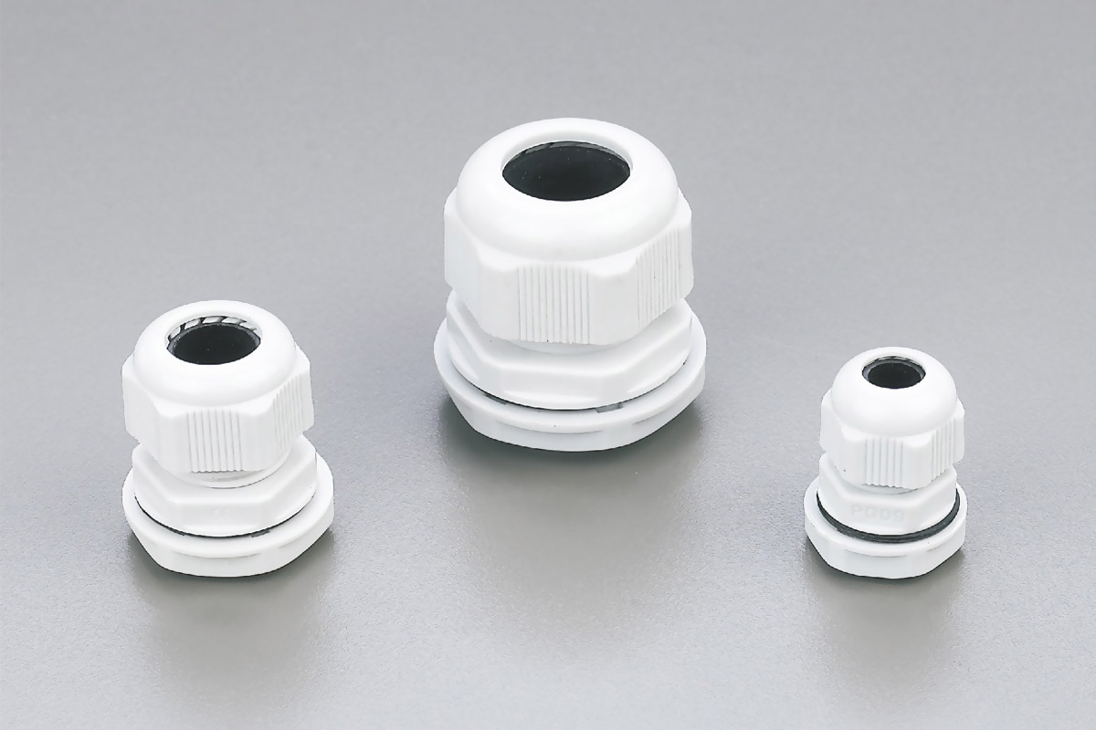 Nylon Cable Glands 18-1